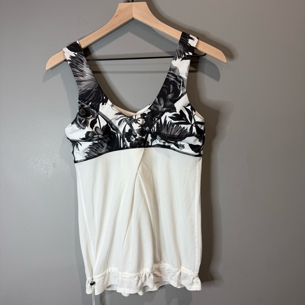 lululemon Tame Me Tank Top in the Brisk Bloom Black White pattern - Picture 5 of 6